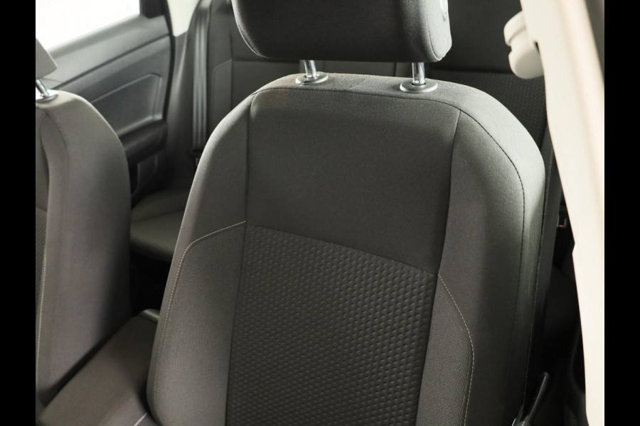 Volkswagen Polo 1.0 TSI Comfortline Business 95 pk | Navigatie | Parkeersensoren | Achteruitrijcamera | Adaptieve cruise control |