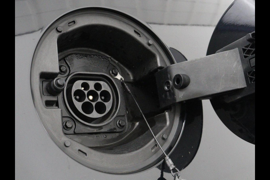 MG EHS 1.5 TGDI PHEV Comfort | Origineel NL | Leder | Adaptive cruise | Stoelverwarming | Trekhaak | Carplay | Camera | Navigatie | Full LED | DAB | Keyless | Climate control | Plug In