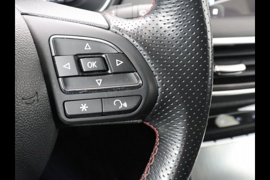 MG EHS 1.5 TGDI PHEV Comfort | Origineel NL | Leder | Adaptive cruise | Stoelverwarming | Trekhaak | Carplay | Camera | Navigatie | Full LED | DAB | Keyless | Climate control | Plug In