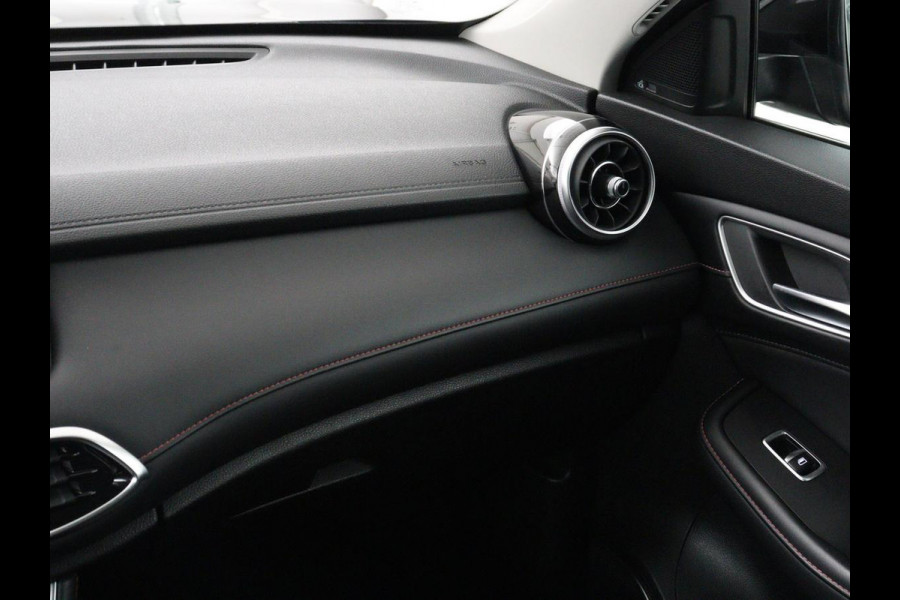 MG EHS 1.5 TGDI PHEV Comfort | Origineel NL | Leder | Adaptive cruise | Stoelverwarming | Trekhaak | Carplay | Camera | Navigatie | Full LED | DAB | Keyless | Climate control | Plug In