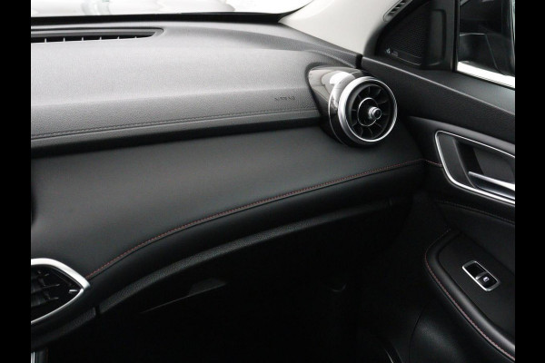 MG EHS 1.5 TGDI PHEV Comfort | Origineel NL | Leder | Adaptive cruise | Stoelverwarming | Trekhaak | Carplay | Camera | Navigatie | Full LED | DAB | Keyless | Climate control | Plug In