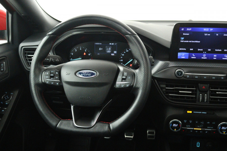 Ford FOCUS Wagon 1.0 EcoBoost ST Line Business (PANORAMADAK, STOEL/STUUR VERWARMING, CAMERA, CRUISE ADAPTIEF, LANE-ASSIST)