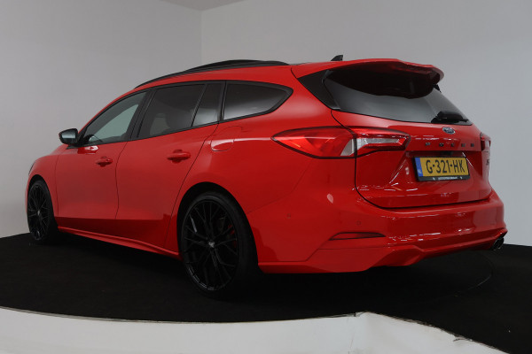 Ford FOCUS Wagon 1.0 EcoBoost ST Line Business (PANORAMADAK, STOEL/STUUR VERWARMING, CAMERA, CRUISE ADAPTIEF, LANE-ASSIST)