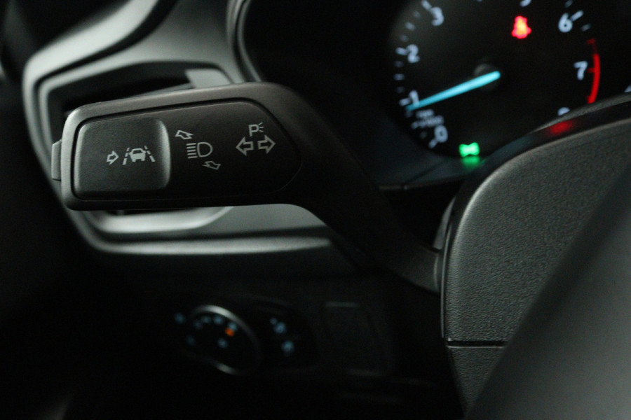 Ford FOCUS Wagon 1.0 EcoBoost ST Line Business (PANORAMADAK, STOEL/STUUR VERWARMING, CAMERA, CRUISE ADAPTIEF, LANE-ASSIST)