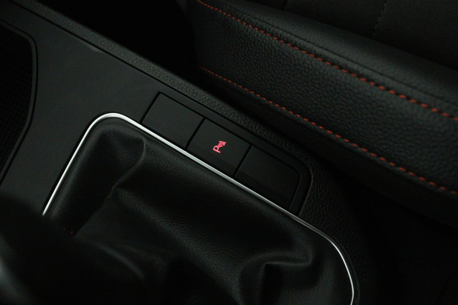 Seat Ibiza 1.0 EcoTSI FR Business Intense (DIGITALE COCKPIT, STOELVERWARMING, CAMERA, CRUISE CONTROL ADAPTIEF, SENSOREN)