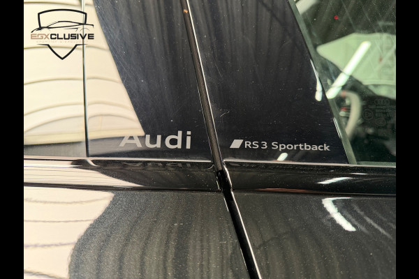 Audi RS3 Sportback 2.5 TFSI QUATTRO Carbon/Kuipstoelen/Pano/HUD/