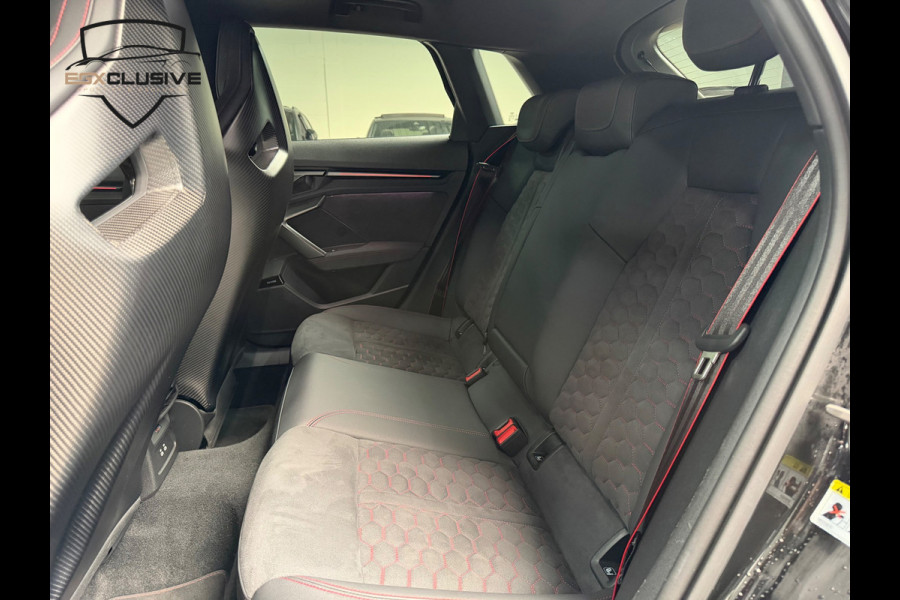 Audi RS3 Sportback 2.5 TFSI QUATTRO Carbon/Kuipstoelen/Pano/HUD/