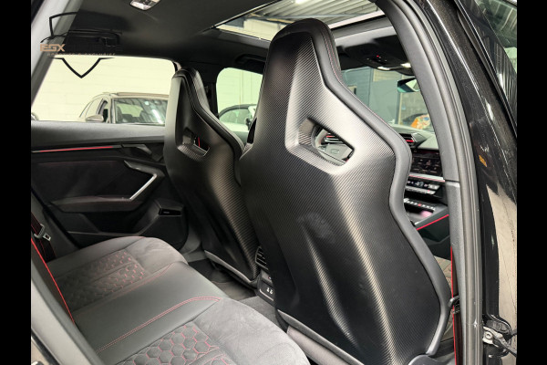 Audi RS3 Sportback 2.5 TFSI QUATTRO Carbon/Kuipstoelen/Pano/HUD/