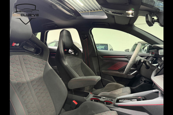 Audi RS3 Sportback 2.5 TFSI QUATTRO Carbon/Kuipstoelen/Pano/HUD/