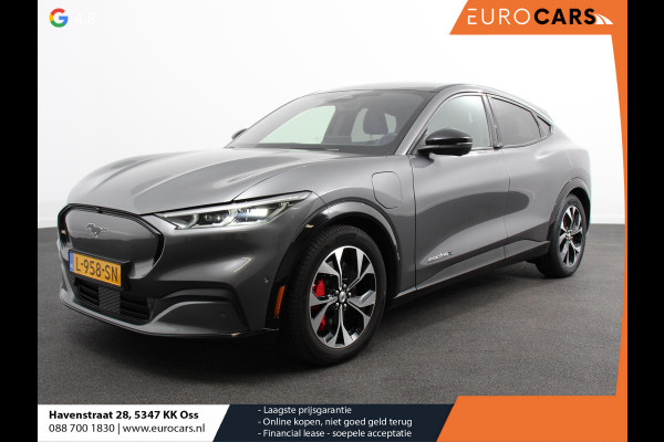 Ford Mustang Mach-E Extended First Edition AWD 98 kWh SOH 94% | Climate control | Trekhaak | Camera | Parkeersensoren | Panorama dak | Sfeerverlichting | Stoel verwarming | Stuur verwarming | Adaptieve cruise control | Elektrische kofferbak | Lichtmetalen velgen | Apple Carplay/ Android Auto