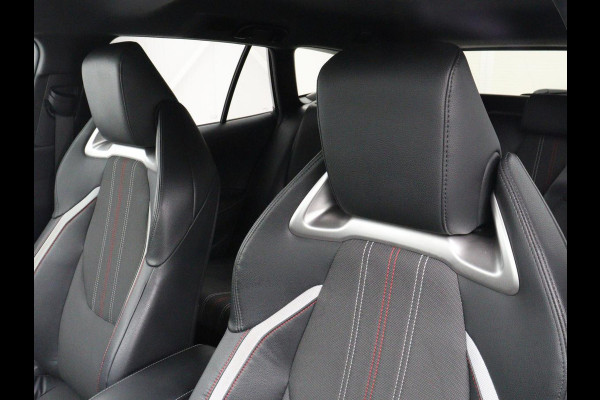 Toyota Corolla 2.0 Hybrid GR-Sport | Stoelverwarming | Adaptive cruise | Sportstoelen | Carplay | Camera | Park Assist | DAB | Keyless | Full LED | Half leder | Climate control