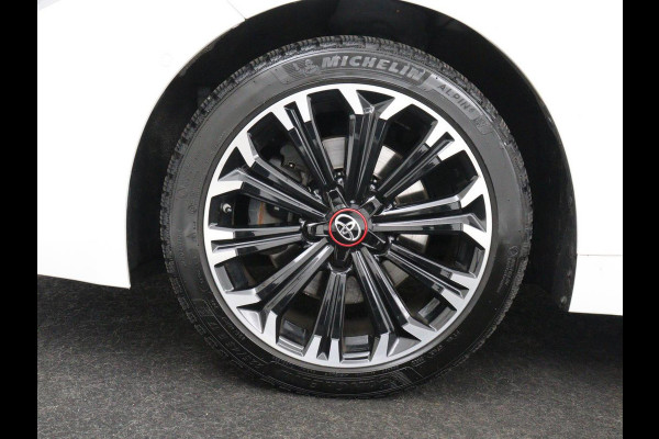 Toyota Corolla 2.0 Hybrid GR-Sport | Stoelverwarming | Adaptive cruise | Sportstoelen | Carplay | Camera | Park Assist | DAB | Keyless | Full LED | Half leder | Climate control