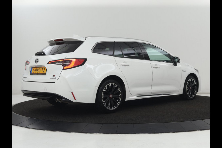 Toyota Corolla 2.0 Hybrid GR-Sport | Stoelverwarming | Adaptive cruise | Sportstoelen | Carplay | Camera | Park Assist | DAB | Keyless | Full LED | Half leder | Climate control