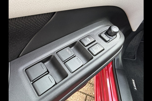 Suzuki Swift 1.2 Style Smart Hybrid Automaat Adaptive Cruise Climate control LED Navi Apple / Android Achteruitrijcamera