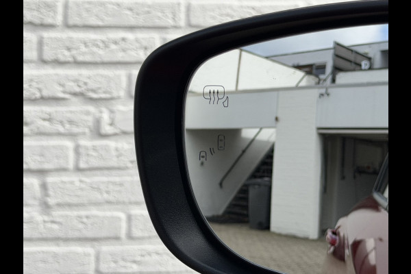 Suzuki Swift 1.2 Style Smart Hybrid Automaat Adaptive Cruise Climate control LED Navi Apple / Android Achteruitrijcamera