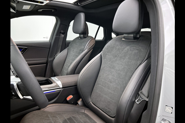 Mercedes-Benz GLC Coupé 300e 4MATIC Sport Edition | Premium Plus | Nightpakket | Winterpakket | Trekhaak | AMG spoiler | 20 inch AMG velgen | Panoramaschuifdak | Burmester® 3D sound systeem | Augmented Reality navigatie | Head-up display |