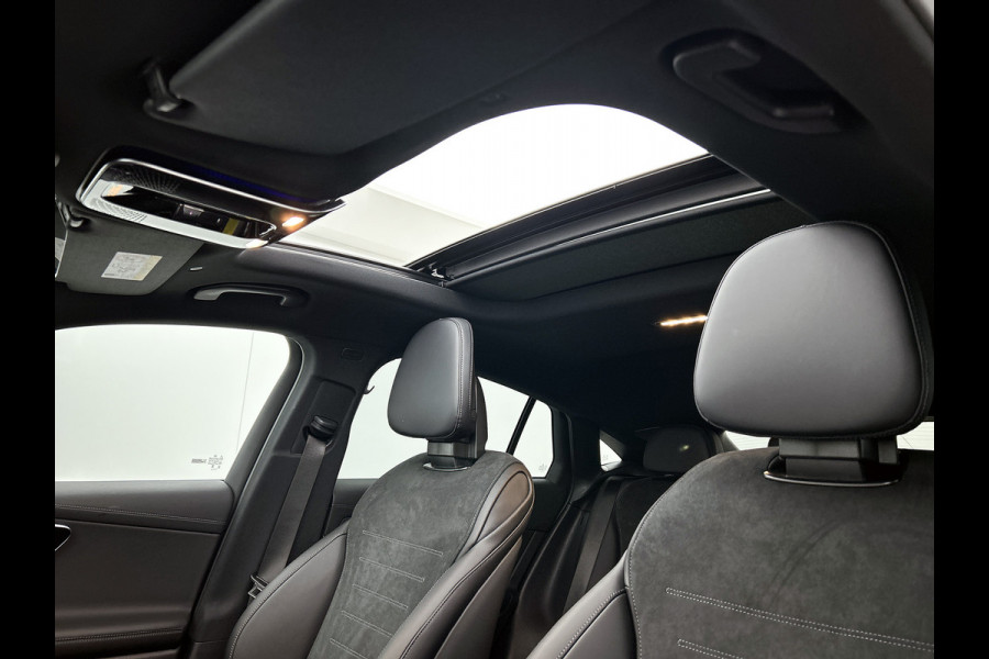 Mercedes-Benz GLC Coupé 300e 4MATIC Sport Edition | Premium Plus | Nightpakket | Winterpakket | Trekhaak | AMG spoiler | 20 inch AMG velgen | Panoramaschuifdak | Burmester® 3D sound systeem | Augmented Reality navigatie | Head-up display |