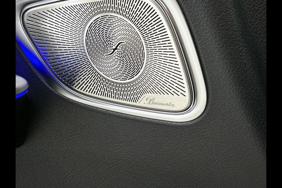 Mercedes-Benz GLC Coupé 300e 4MATIC Sport Edition | Premium Plus | Nightpakket | Winterpakket | Trekhaak | AMG spoiler | 20 inch AMG velgen | Panoramaschuifdak | Burmester® 3D sound systeem | Augmented Reality navigatie | Head-up display |