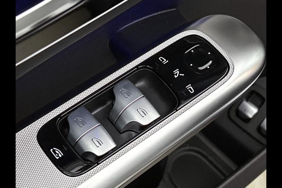 Mercedes-Benz GLC Coupé 300e 4MATIC Sport Edition | Premium Plus | Nightpakket | Winterpakket | Trekhaak | AMG spoiler | 20 inch AMG velgen | Panoramaschuifdak | Burmester® 3D sound systeem | Augmented Reality navigatie | Head-up display |