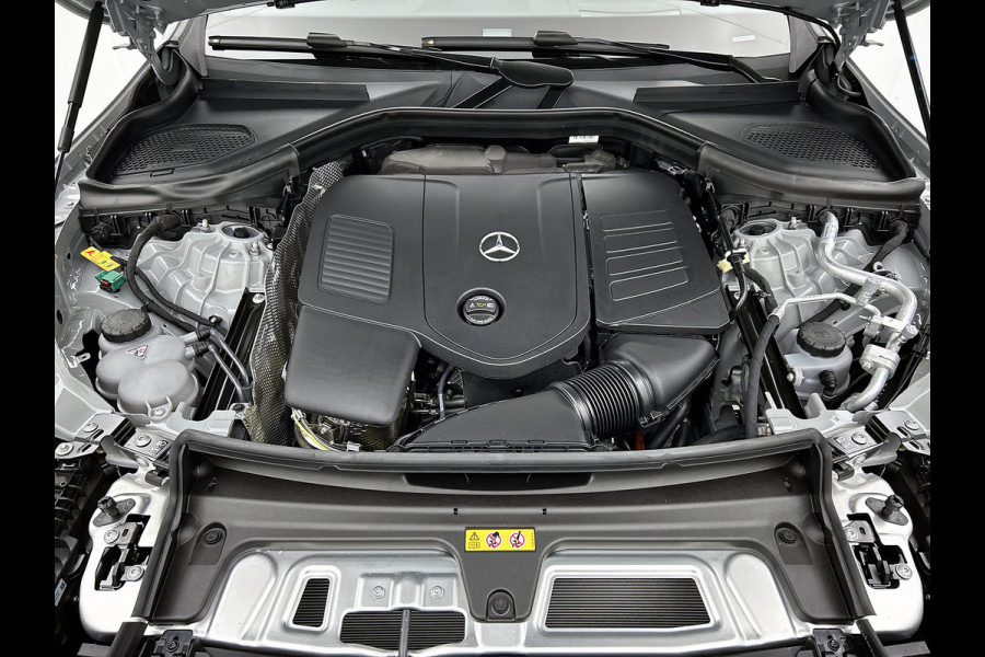 Mercedes-Benz GLC Coupé 300e 4MATIC Sport Edition | Premium Plus | Nightpakket | Winterpakket | Trekhaak | AMG spoiler | 20 inch AMG velgen | Panoramaschuifdak | Burmester® 3D sound systeem | Augmented Reality navigatie | Head-up display |