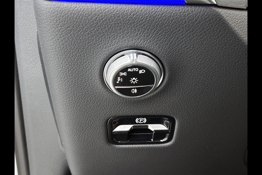 Mercedes-Benz GLC Coupé 300e 4MATIC Sport Edition | Premium Plus | Nightpakket | Winterpakket | Trekhaak | AMG spoiler | 20 inch AMG velgen | Panoramaschuifdak | Burmester® 3D sound systeem | Augmented Reality navigatie | Head-up display |