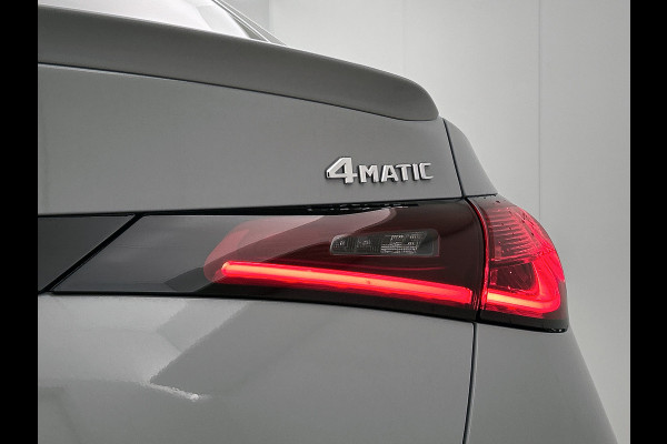 Mercedes-Benz GLC Coupé 300e 4MATIC Sport Edition | Premium Plus | Nightpakket | Winterpakket | Trekhaak | AMG spoiler | 20 inch AMG velgen | Panoramaschuifdak | Burmester® 3D sound systeem | Augmented Reality navigatie | Head-up display |