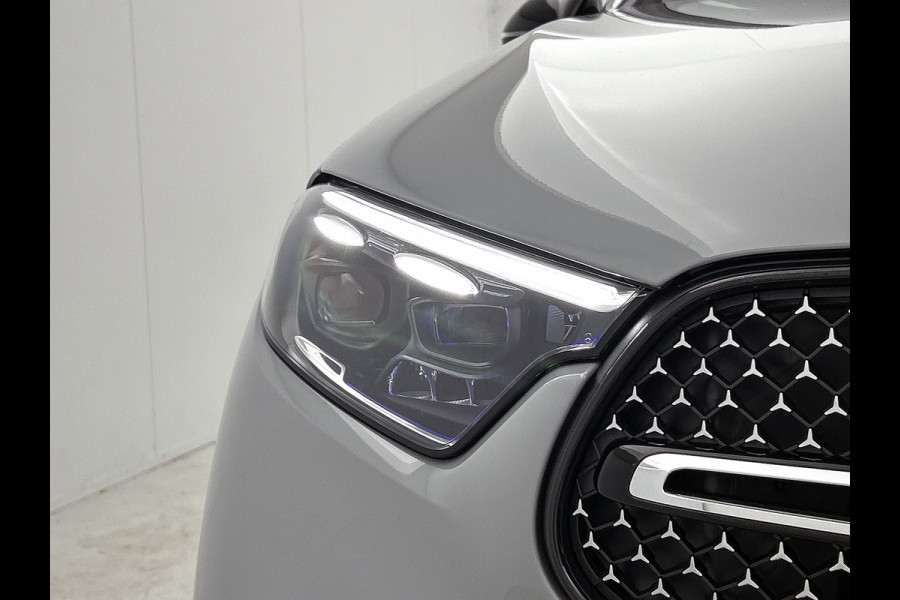 Mercedes-Benz GLC Coupé 300e 4MATIC Sport Edition | Premium Plus | Nightpakket | Winterpakket | Trekhaak | AMG spoiler | 20 inch AMG velgen | Panoramaschuifdak | Burmester® 3D sound systeem | Augmented Reality navigatie | Head-up display |