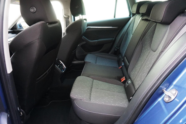 Škoda Octavia Combi 1.0 TSI Business Ed.Plus/Virtual Cockpit/18Inch.LM /Stoelverwarming.