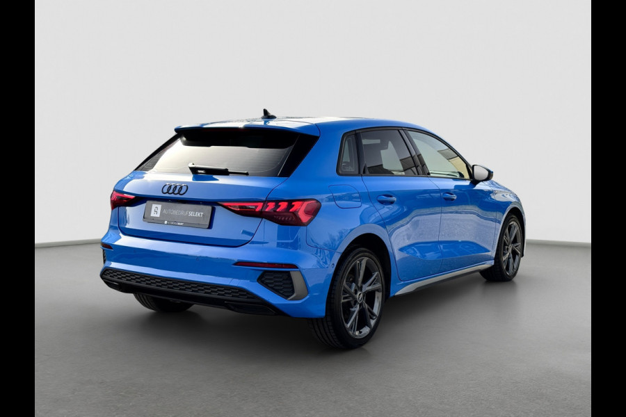 Audi A3 Sportback 40 TFSI e S-line | Matrix LED | Trekhaak | Elektr. stoelen | Camera | Carplay | Sfeer | ACC | Elektr. achterklep