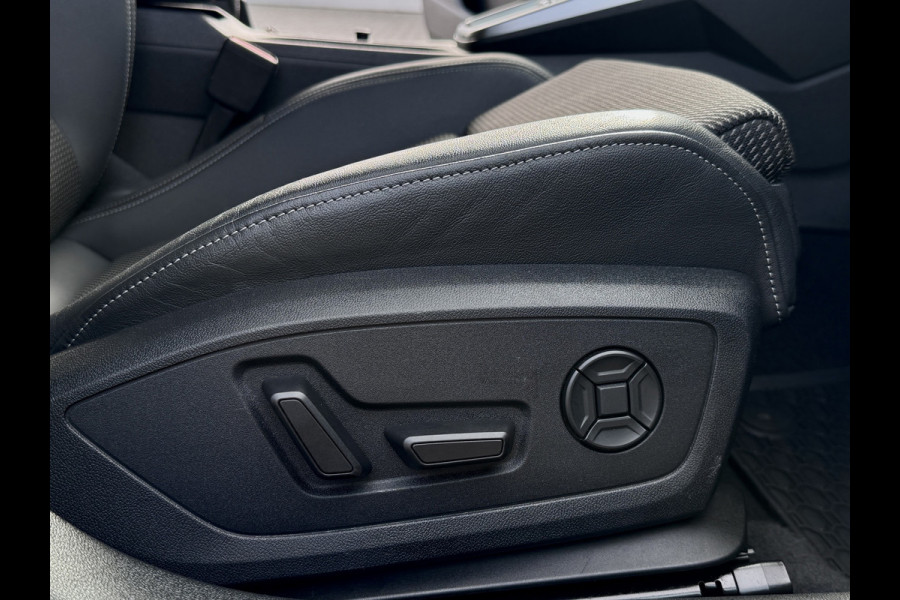 Audi A3 Sportback 40 TFSI e S-line | Matrix LED | Trekhaak | Elektr. stoelen | Camera | Carplay | Sfeer | ACC | Elektr. achterklep