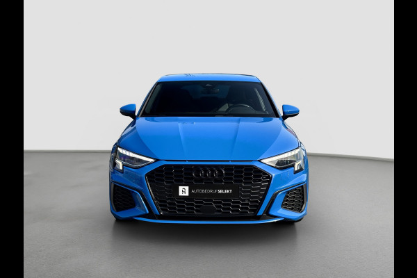 Audi A3 Sportback 40 TFSI e S-line | Matrix LED | Trekhaak | Elektr. stoelen | Camera | Carplay | Sfeer | ACC | Elektr. achterklep