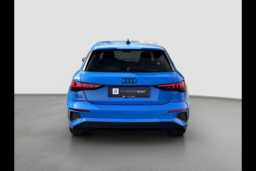 Audi A3 Sportback 40 TFSI e S-line | Matrix LED | Trekhaak | Elektr. stoelen | Camera | Carplay | Sfeer | ACC | Elektr. achterklep