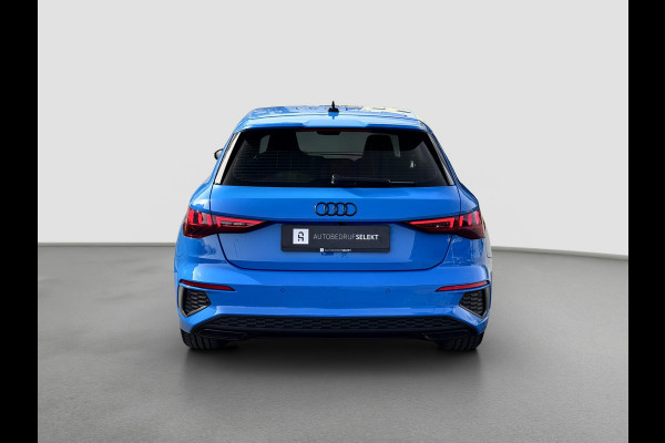 Audi A3 Sportback 40 TFSI e S-line | Matrix LED | Trekhaak | Elektr. stoelen | Camera | Carplay | Sfeer | ACC | Elektr. achterklep