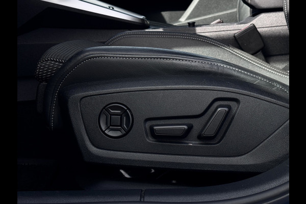 Audi A3 Sportback 40 TFSI e S-line | Matrix LED | Trekhaak | Elektr. stoelen | Camera | Carplay | Sfeer | ACC | Elektr. achterklep