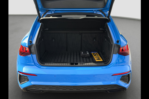 Audi A3 Sportback 40 TFSI e S-line | Matrix LED | Trekhaak | Elektr. stoelen | Camera | Carplay | Sfeer | ACC | Elektr. achterklep