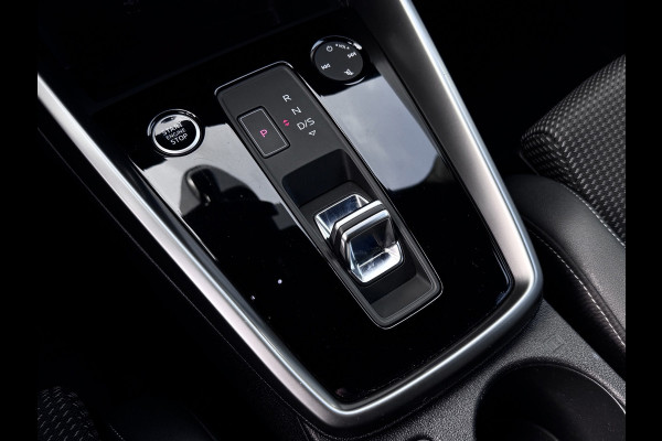 Audi A3 Sportback 40 TFSI e S-line | Matrix LED | Trekhaak | Elektr. stoelen | Camera | Carplay | Sfeer | ACC | Elektr. achterklep