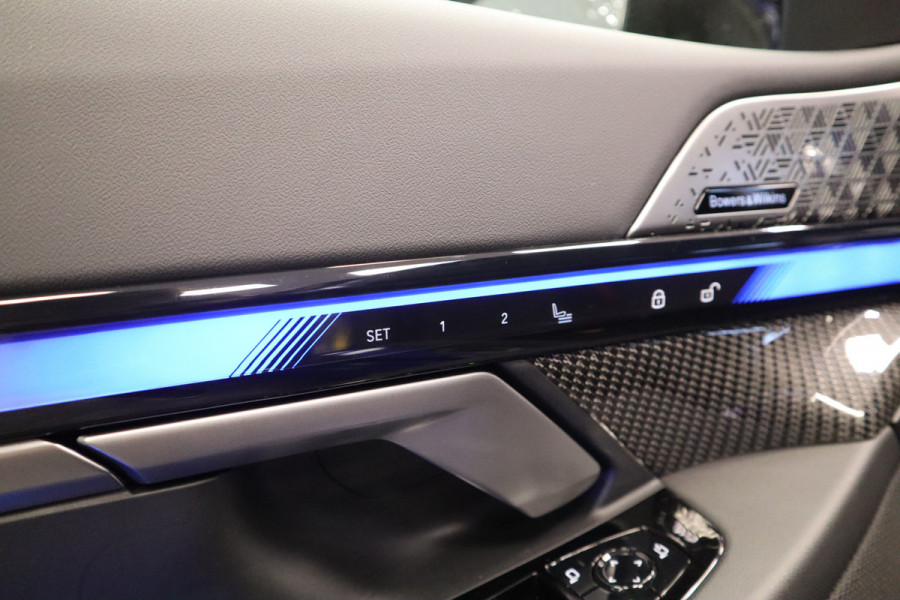 BMW 5 Serie M5  Carbon Pack Co-Pilot Live Cockpit  Professional 1st eigenaar NAP ! 2e Paasdag geopend van 12.00 tot 17:00u !