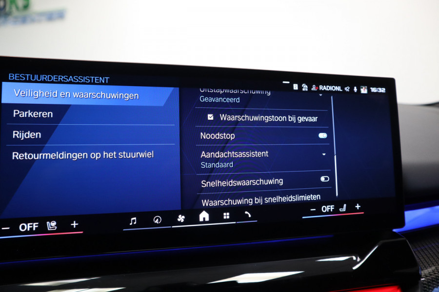 BMW 5 Serie M5  Carbon Pack Co-Pilot Live Cockpit  Professional 1st eigenaar NAP ! 2e Paasdag geopend van 12.00 tot 17:00u !