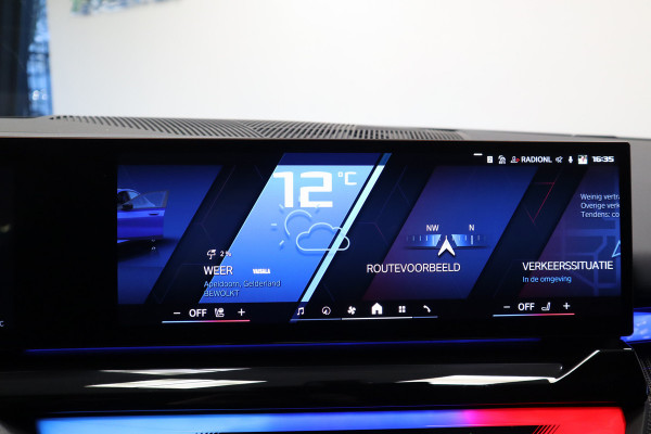 BMW 5 Serie M5  Carbon Pack Co-Pilot Live Cockpit  Professional 1st eigenaar NAP ! 2e Paasdag geopend van 12.00 tot 17:00u !