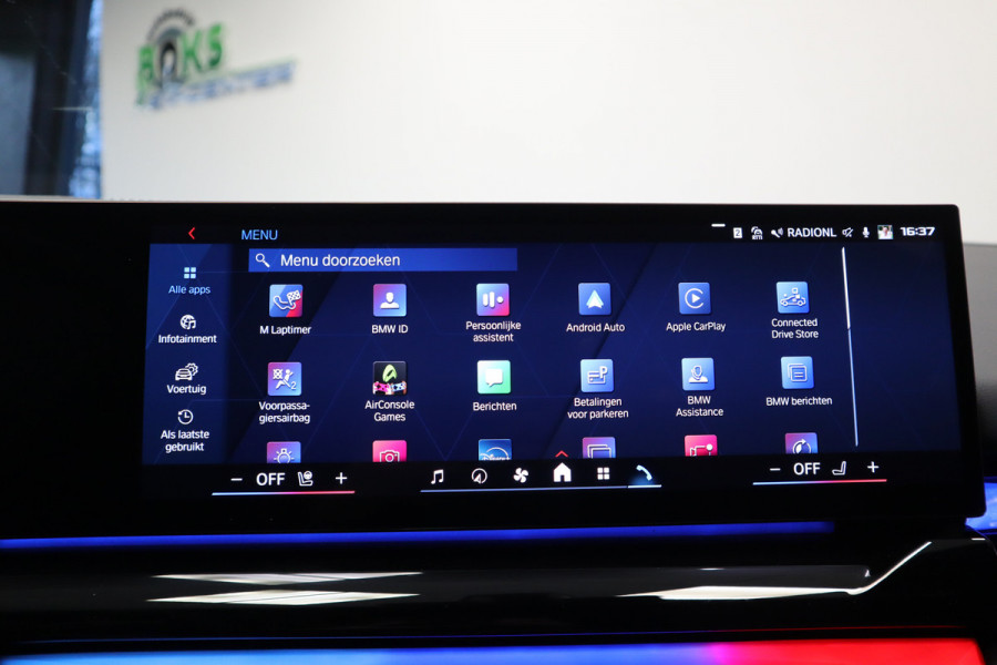 BMW 5 Serie M5  Carbon Pack Co-Pilot Live Cockpit  Professional 1st eigenaar NAP ! 2e Paasdag geopend van 12.00 tot 17:00u !