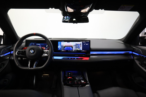 BMW 5 Serie M5  Carbon Pack Co-Pilot Live Cockpit  Professional 1st eigenaar NAP ! 2e Paasdag geopend van 12.00 tot 17:00u !