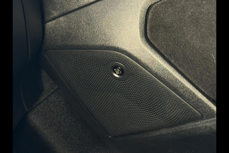 Ford FOCUS Wagon 1.0 EcoBoost Hybrid Active X Business, panoramadak, stoelverwarming, dealer onderhouden, 1 e eigenaar, NLauto nap