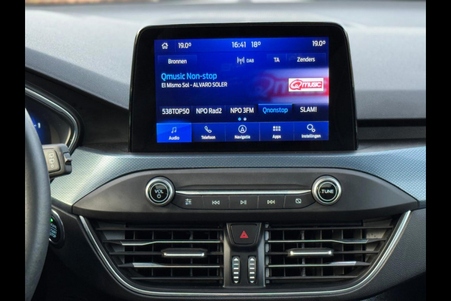 Ford FOCUS Wagon 1.0 EcoBoost Hybrid Active X Business, panoramadak, stoelverwarming, dealer onderhouden, 1 e eigenaar, NLauto nap