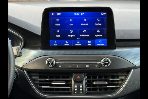 Ford FOCUS Wagon 1.0 EcoBoost Hybrid Active X Business, panoramadak, stoelverwarming, dealer onderhouden, 1 e eigenaar, NLauto nap