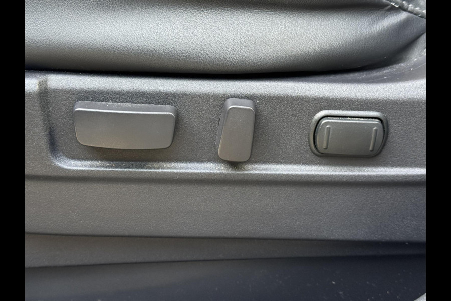 Mitsubishi Outlander Aut. 2.4 PHEV Intense | Apple Carplay | Camera | Stoel Verwarming |