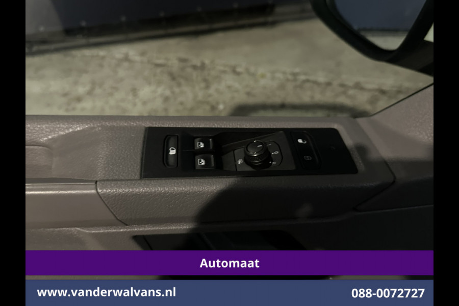Volkswagen Transporter 2.0 TDI 150pk Automaat L1H1 Euro6 Airco | Navigatie | Camera | Android Auto | Cruisecontrol | Trekhaak Parkeersensoren, Bijrijdersbank