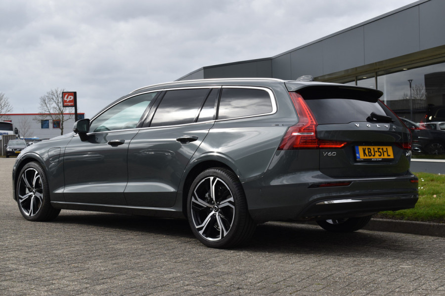 Volvo V60 T6 350PK Plug-in hybrid AWD Ultra Dark | Demo | Blis | Stoelventilatie | Massage Stoelen | Panodak | 360 Camera | B&W