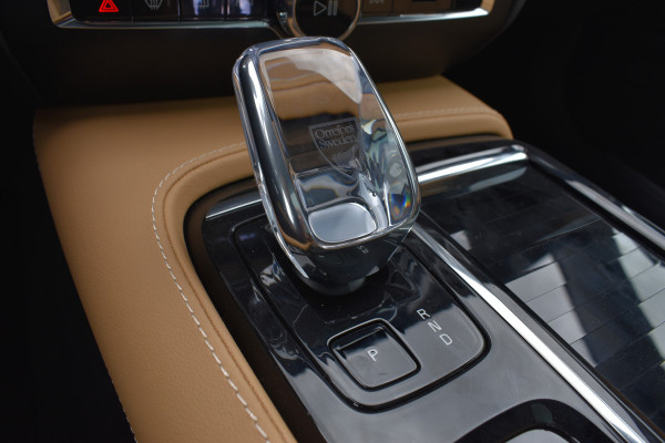 Volvo V60 T6 350PK Plug-in hybrid AWD Ultra Dark | Demo | Blis | Stoelventilatie | Massage Stoelen | Panodak | 360 Camera | B&W