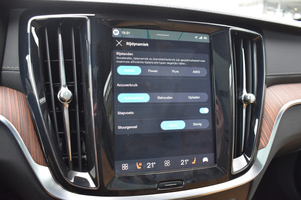 Volvo V60 T6 350PK Plug-in hybrid AWD Ultra Dark | Demo | Blis | Stoelventilatie | Massage Stoelen | Panodak | 360 Camera | B&W