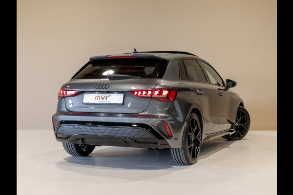 Audi A3 Sportback 35 TFSI S edition / 150pk / Panorama dak / Sonos / Achteruitrij camera /